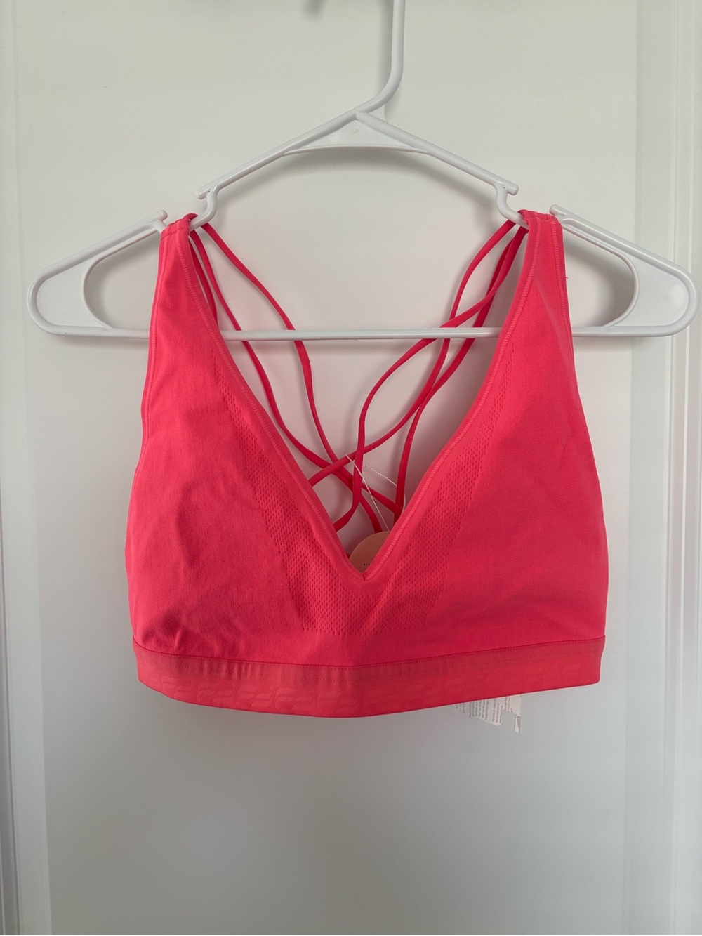 Fabletics Coral Strappy V-Neck Sports Bralette